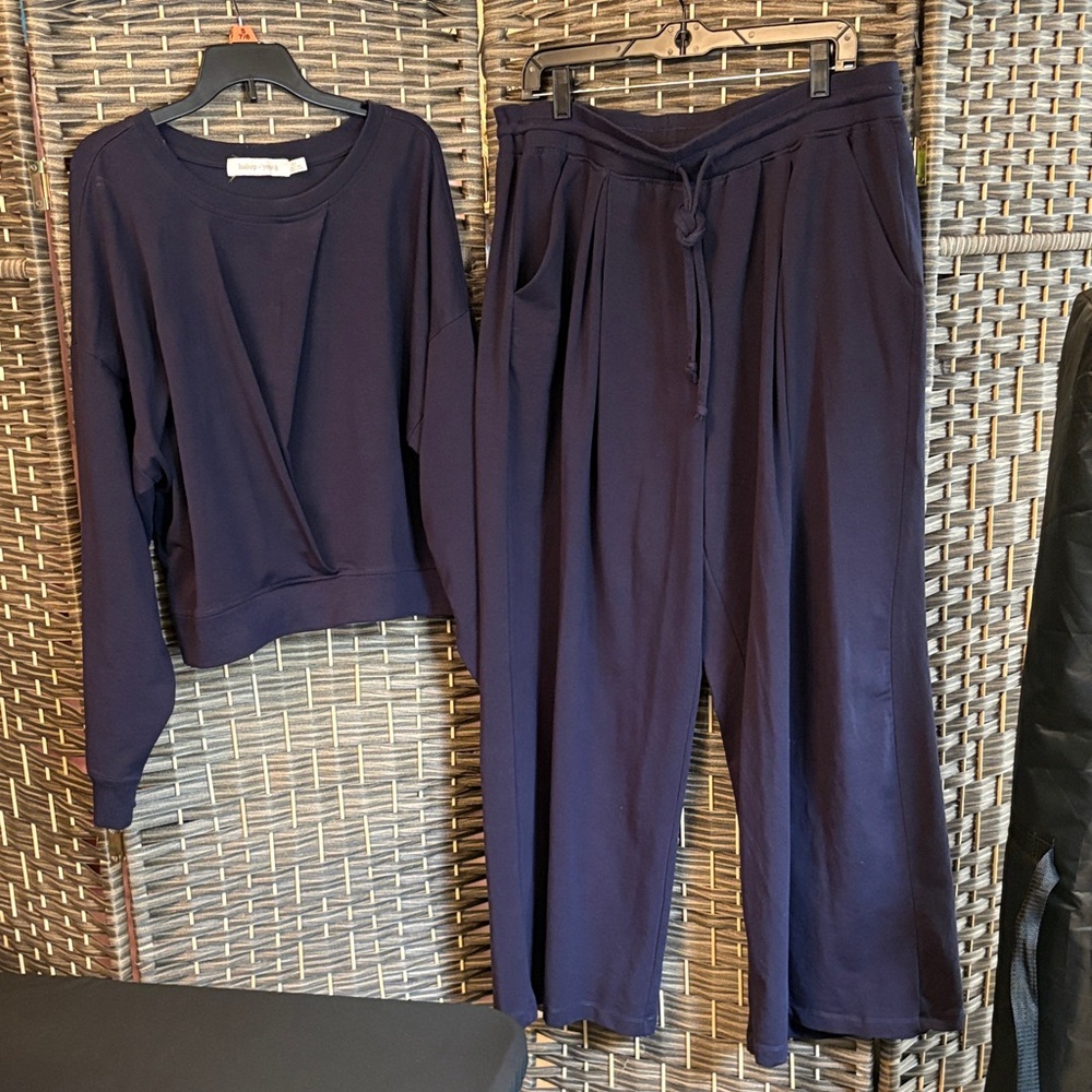 bishop + young Navy Wide-Leg Lounge Set
